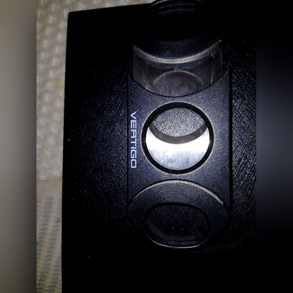 Vertigo Black and Silver Cigar Cutter